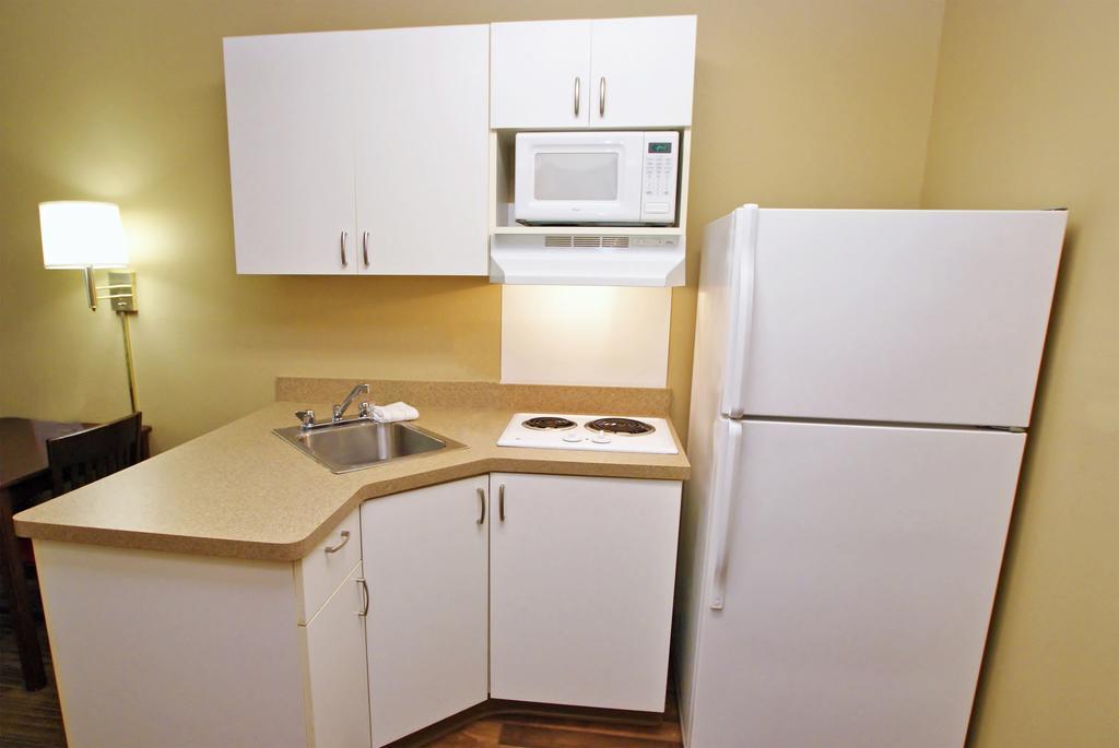 Extended Stay America Suites - Minneapolis - Мейпъл Гроув Екстериор снимка